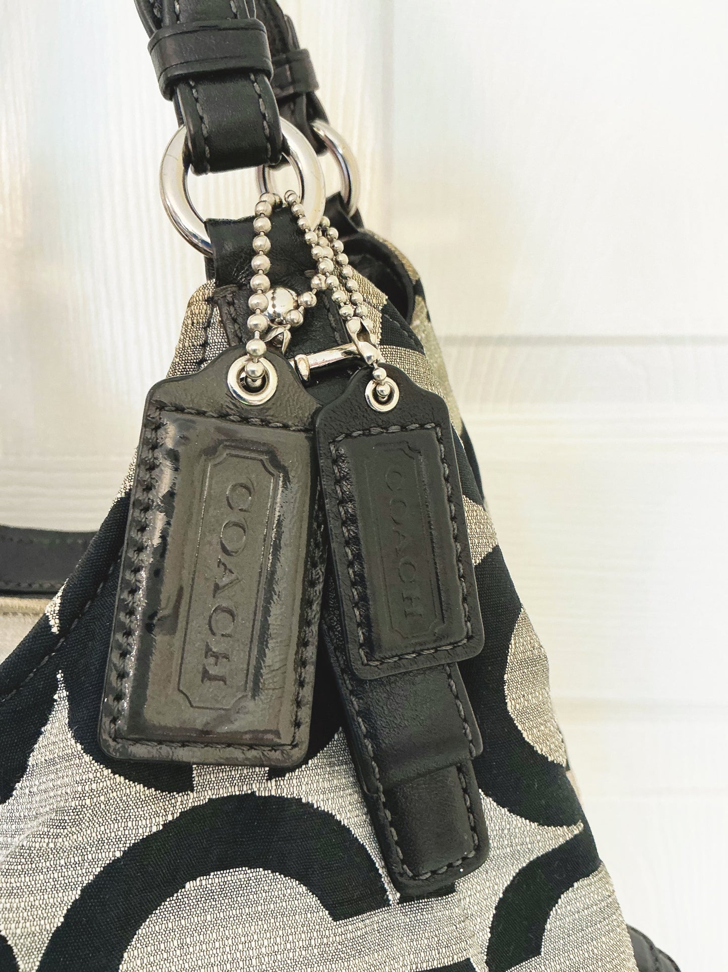 Coach 17020 Madison Maggie Shoulder Bag Purse with Hang Tags & Coach Dust Bag