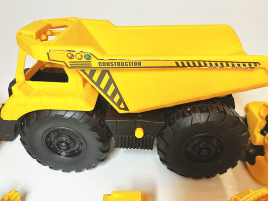 CAT Caterpillar Tonka Yellow Black Dump Truck Construction  7 Piece Toy Set