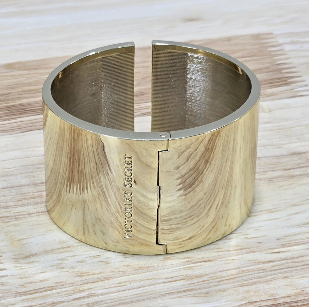 Victoria’s Secret Scandalous Hinged Gold Tone Cubic Zirconia CZ Cuff Bangle Bracelet