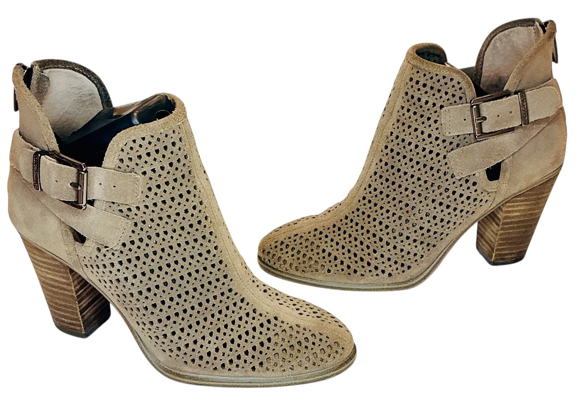 VINCE CAMUTO Palmina Perforated Suede Ankle Boots Booties Tan / Shady Grey Sz 6