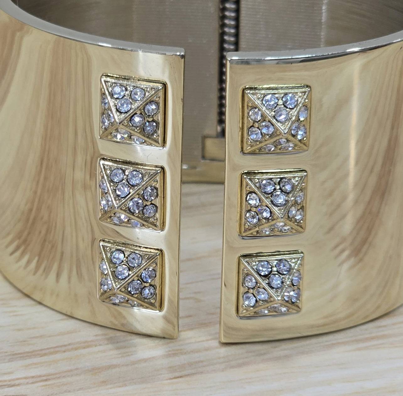 Victoria’s Secret Scandalous Hinged Gold Tone Cubic Zirconia CZ Cuff Bangle Bracelet